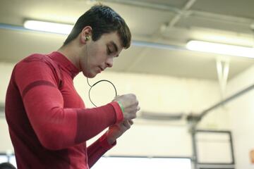 Álvaro García durante sus sesiones de trabajo en Centro de Tecnificación del Circuit (CETDM) de Cheste.