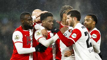 Feyenoord derrotó al Vitesse en Eredivisie; hubo invasión de campo