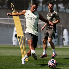 Xabi ya tiene a sus galácticos