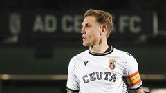 Carlos Hernández, el incombustible también para