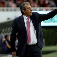 Tomás Boy: “No creo que haya soberbia en Chivas”