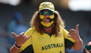 Un aficionado australiano el partido de su selección ante India en el segundo partido del tercer test match entre India y Australia en la ciudad hindi de Ranchi.