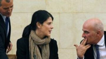 Ruth Beitia en el Parlamento del Cantabria.