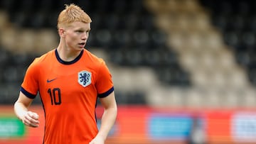 VENLO, NETHERLANDS - SEPTEMBER 9: Kees Smit of Holland U21 during the U21 Men match between Holland U21 v Israel U21 at the Stadium De Koel on September 9, 2025 in Venlo Netherlands (Photo by Jeroen van den Berg/Soccrates/Getty Images)