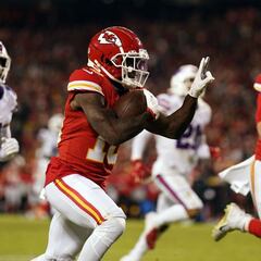 How long is Chiefs player Tyrann Mathieu ruled out for after sustaining a concussion?