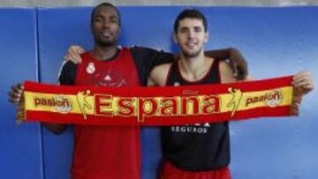 Ibaka y Mirotic posaron as&iacute; en noviembre de 2011, cuando ambos coincidieron en el Real Madrid durante el cierre patronal NBA.