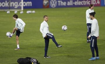 Las imágenes de un espontáneo en el entrenamiento de la selección
