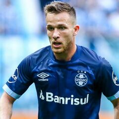 Arthur will not join Barcelona before December, Gremio insist