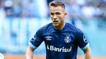 Arthur will not join Barcelona before December, Gremio insist