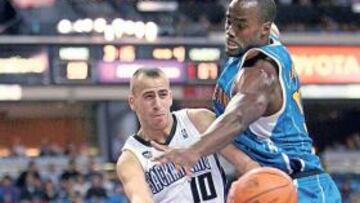 <b>DESPARPAJO. </b>Sergio recobró su juego frente a los Hornets.