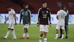 Raúl Jiménez acepta el rol de referente en el Tri