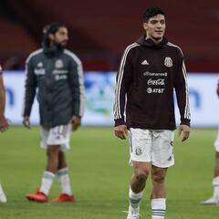 Raúl Jiménez acepta el rol de referente en el Tri