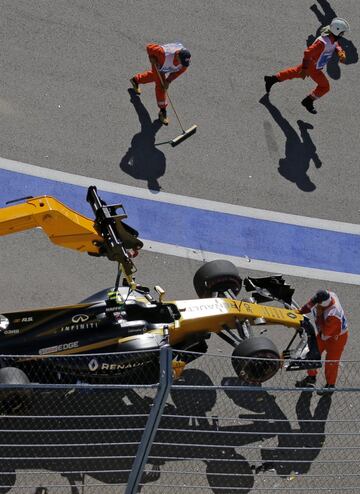 El Renault de Jolyon Palmer tras su accidente.