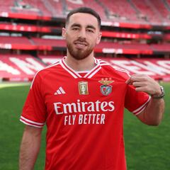 La estrella turca de los 40 ‘kilos’ quiere quedarse en el Benfica