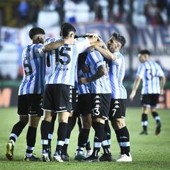 Racing se aprovechó de Arsenal y con goleada logró su primera victoria en la Liga
