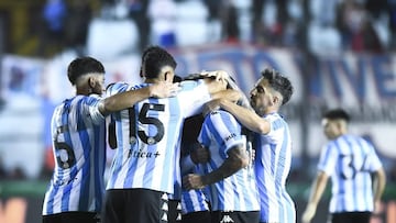 Racing se aprovechó de Arsenal y con goleada logró su primera victoria en la Liga