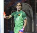 Claudio Bravo juega su duelo 200 de Liga en el Clásico