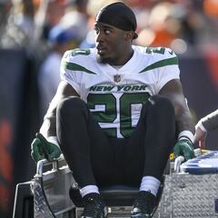New York Jets pierden a Breece Hall por lesión y adquieren a James Robinson en canje