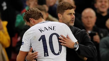 Harry Kane y Mauricio Pochettino.