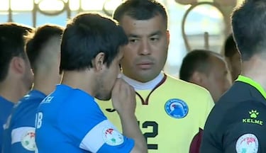 La Liga tayika no tiene VAR, pero s¨ª nevera para sus ¨¢rbitros