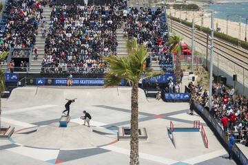 Chaz Ortiz, Noseblunt en Skate Agora BDN durante la Street League Skateboarding 2016.