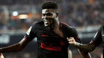 Thomas celebra su gol al Valencia, el que era el 1-2 para el Atlético.