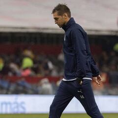 Diego Alonso vuelve a enfrentar a Pumas, su primer amor en México