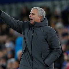 Mourinho califica de "basura" los rumores sobre su marcha