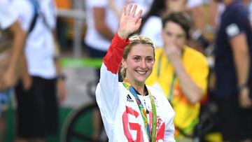 Laura Trott (Kenny) tras el podio en Río 2016 en omnium.