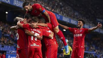 El Deportivo agoniza, el Mirandés respira