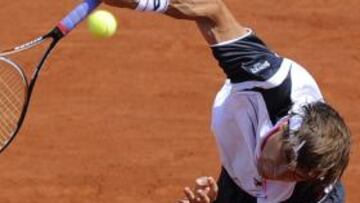 Ferrer accede a octavos de final tras arrollar a Youzhny