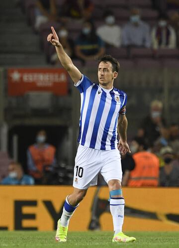 Mikel Oyarzabal quitaba las telarañas de la portería de Neto y anotaba el 3-2.