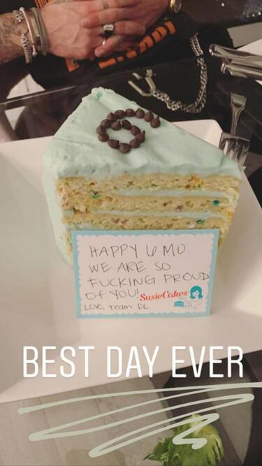 Demi celebra seis meses de sobriedad