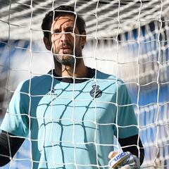 Diego López, hasta los 40: el portero renueva otro año