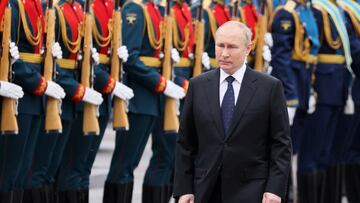 Russian President Vladimir Putin attends a wreath-laying ceremony, which marks the anniversary of the beginning of the Great Patriotic War against Nazi Germany in 1941, at the Tomb of the Unknown Soldier by the Kremlin wall in Moscow, Russia June 22, 2022. Sputnik/Mikhail Metzel/Kremlin via REUTERS ATTENTION EDITORS - THIS IMAGE WAS PROVIDED BY A THIRD PARTY.