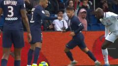 La increíble reacción del estadio ante el regate de Mbappé