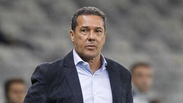 Vanderlei Luxemburgo, entrenador del Cruzeiro.
