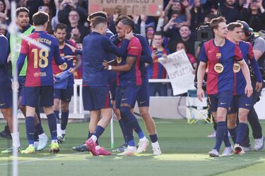 El líder de la Liga remonta el partido. Del 1-3 al 4-3. No falló Raphinha, que sigue de dulce con un doblete. Zurdazo del brasileño, superando la estirada de un Guaita que le adivinó las intenciones.