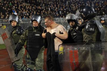 La batalla campal de Belgrado en imágenes