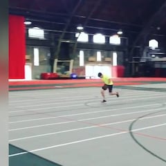 Te sacará una sonrisa: Bruno Hortelano vuelve a las pistas