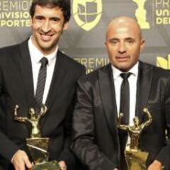 Raúl: "Me encanta el fútbol de Sampaoli; no me pierdo a Chile"