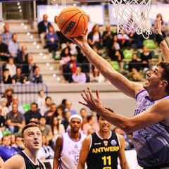 Huskic conduce al San Pablo a su primera victoria en la Champions