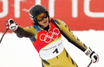 La esquiadora granadina María José Rienda consiguió seis victorias en la Copa del Mundo, por lo que supera a Blanca Fernández Ochoa en victorias. Las consiguió en eslalon gigante Åre 2005, Lenzerheide 2005, Aspen 2005, el 3 y 4 de febrero de 2006 en Ofterschwang y en Kvitfjell 2006. Ha pisado el podio en once ocasiones y finalmente se retiró de la competición en 2011.