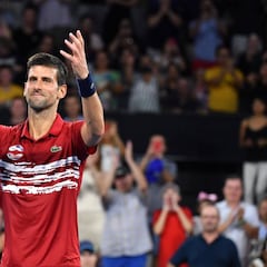 Djokovic tira de Serbia para meterla en los cruces