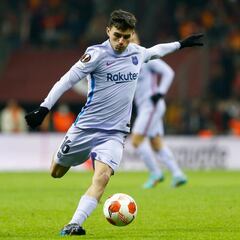 Pedri plays down Messi comparisons after superb strike