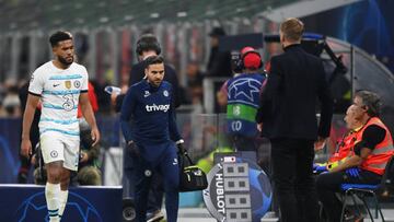 MILAN, ITALY - OCTOBER 11: Reece James of Chelsea is substituted off after receiving medical treatment during the UEFA Champions League group E match between AC Milan and Chelsea FC at Giuseppe Meazza Stadium on October 11, 2022 in Milan, Italy. (Photo by Shaun Botterill/Getty Images)