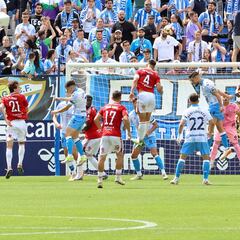 El Málaga se estrella con el ‘catenaccio’ del Real Murcia