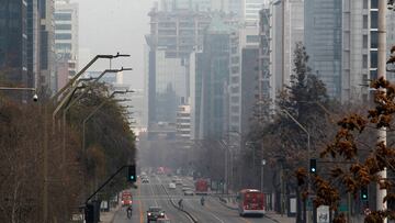 Restricción vehicular hoy, 16 de junio: autos que no pueden circular en Santiago y calendario de junio