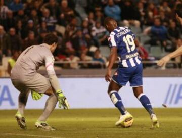1-0. Ivan Cavaleiro anotó el primer tanto.