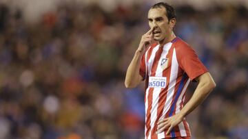 Godín en el duelo ante el Deportivo en Riazor.